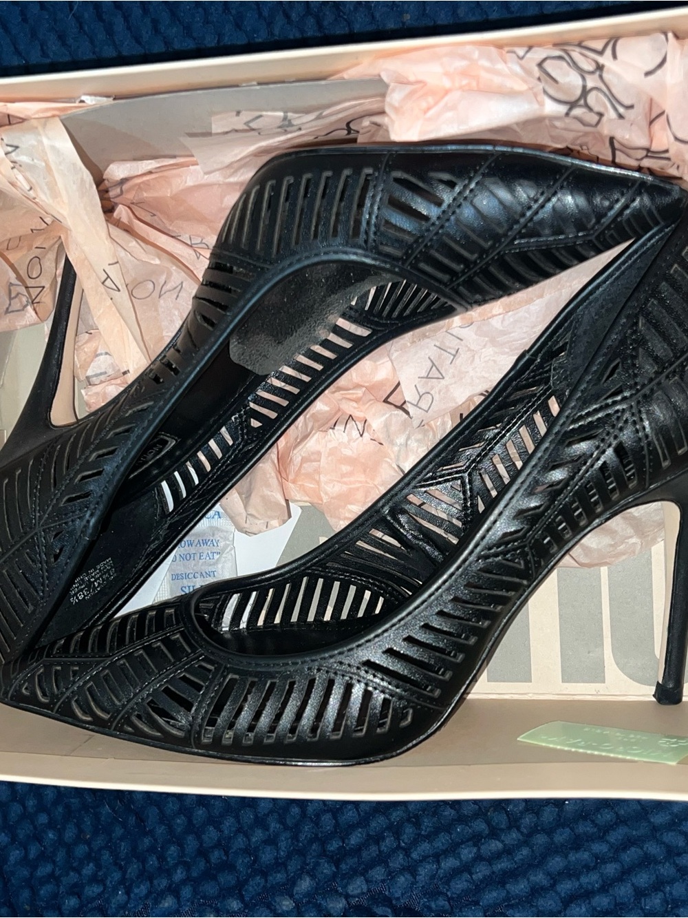BCBGeneration Black Cutout
Stiletto Heel Pumps US 8.5